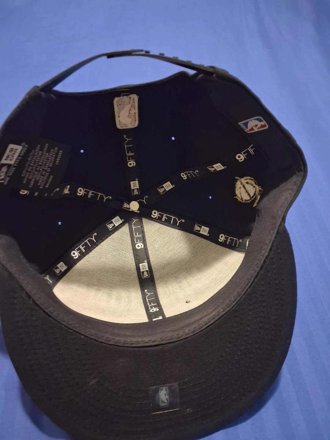 New Era Toronto Raptors 2019 NBA Champions Snapback - photo 3