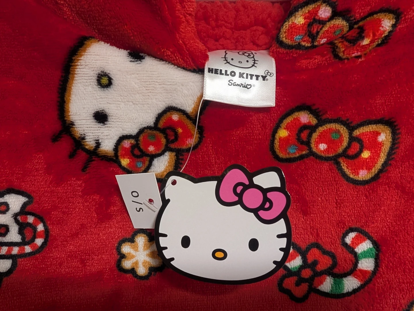 NEW Hello Kitty Holiday Wearable Blanket Hoodie Adult One Size