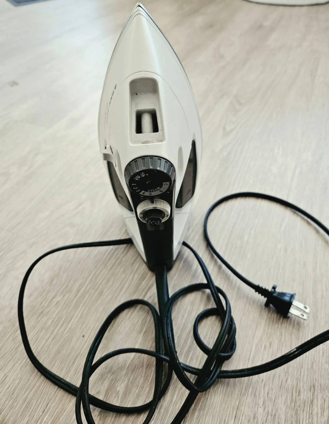 Black & Decker Pro Xpress Iron - photo 3