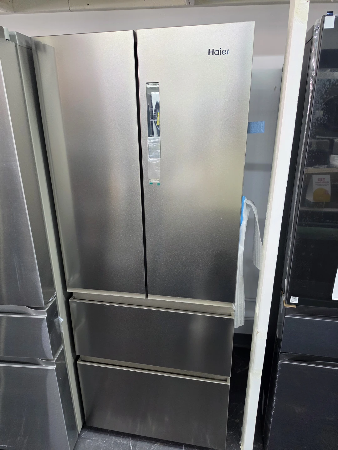 Haier 28in Stainless Steel French Door Refrigerator