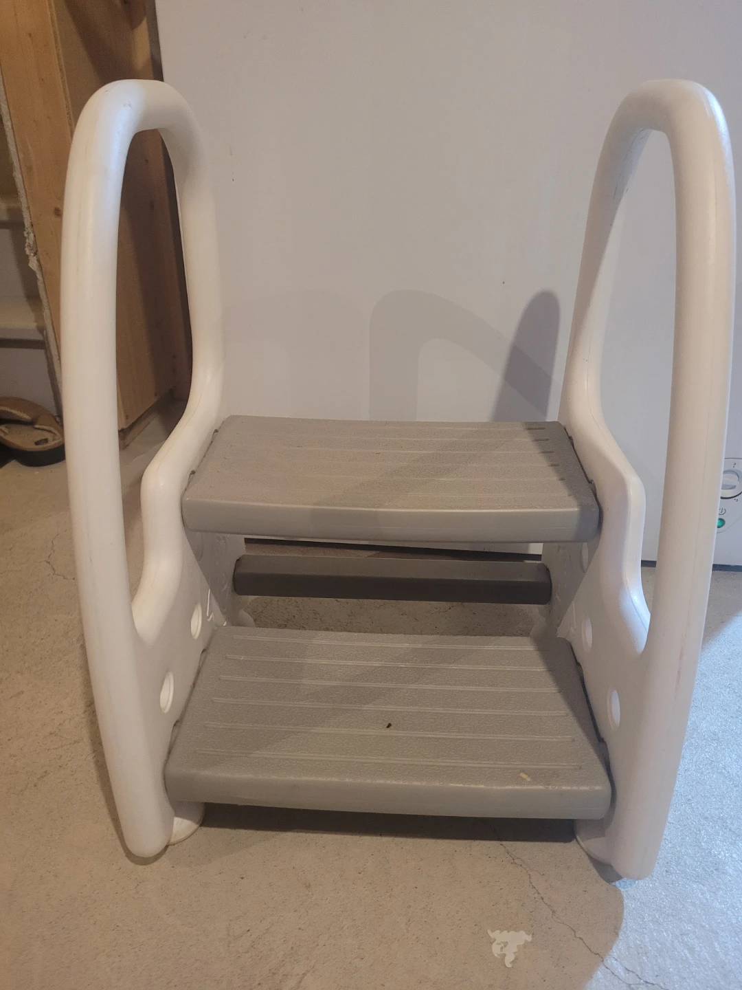 Dolphin Toddler Two-Step Stool