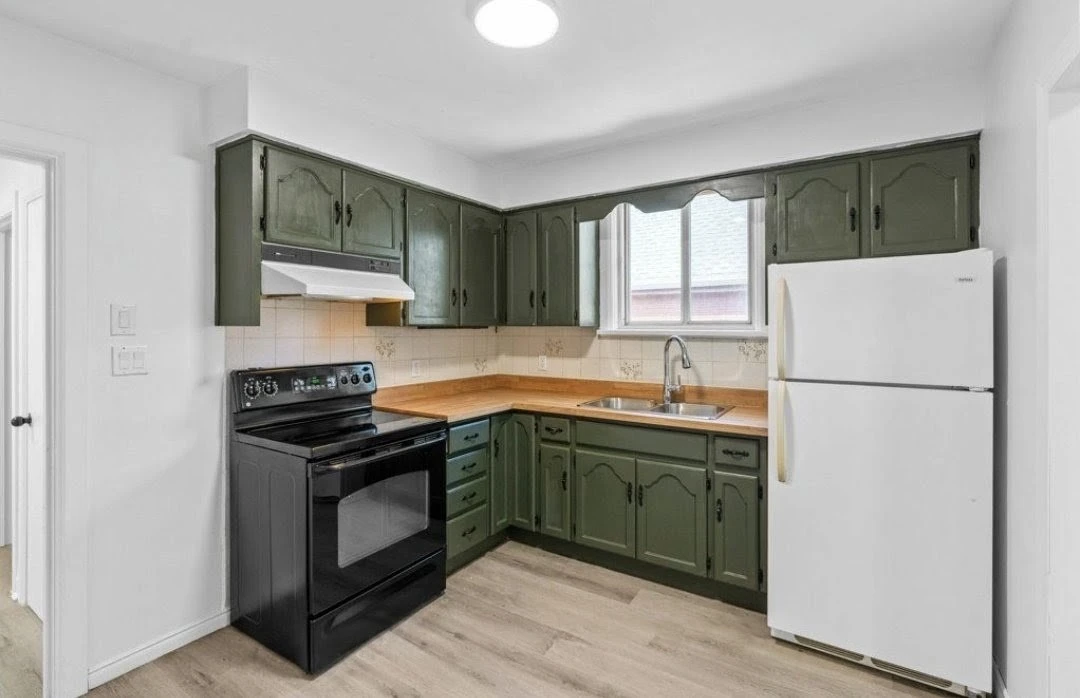 Spacious 4-Bedroom Unit for Rent – Hamilton Mountain - photo 2