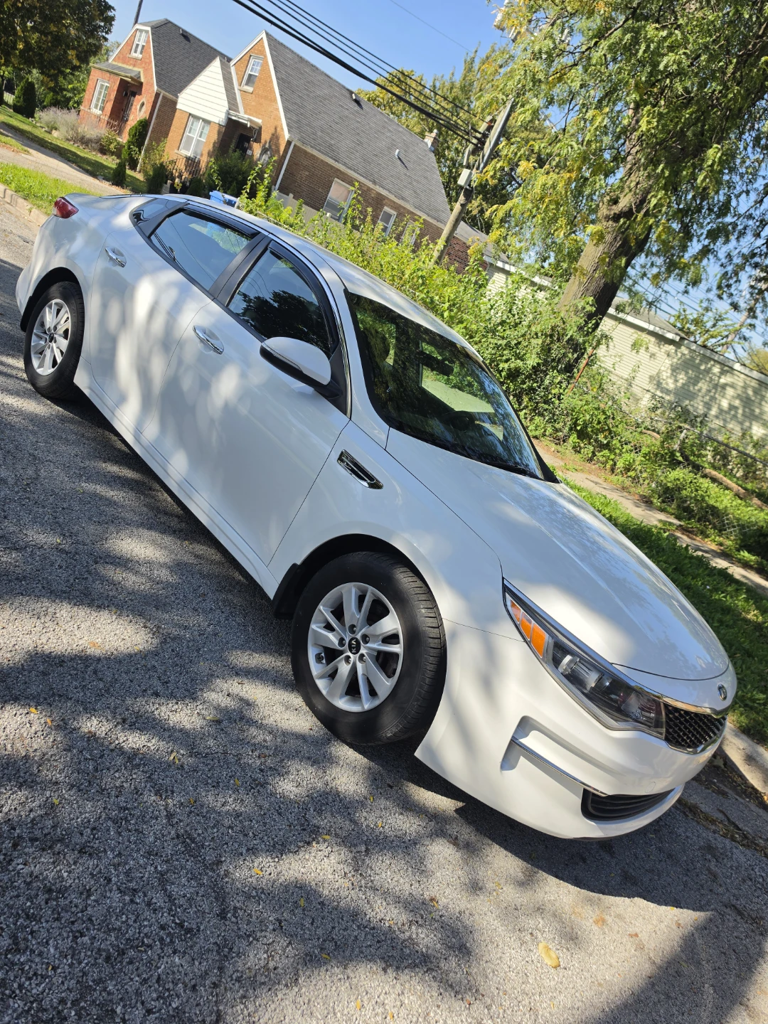 White Kia Optima LX - photo 4