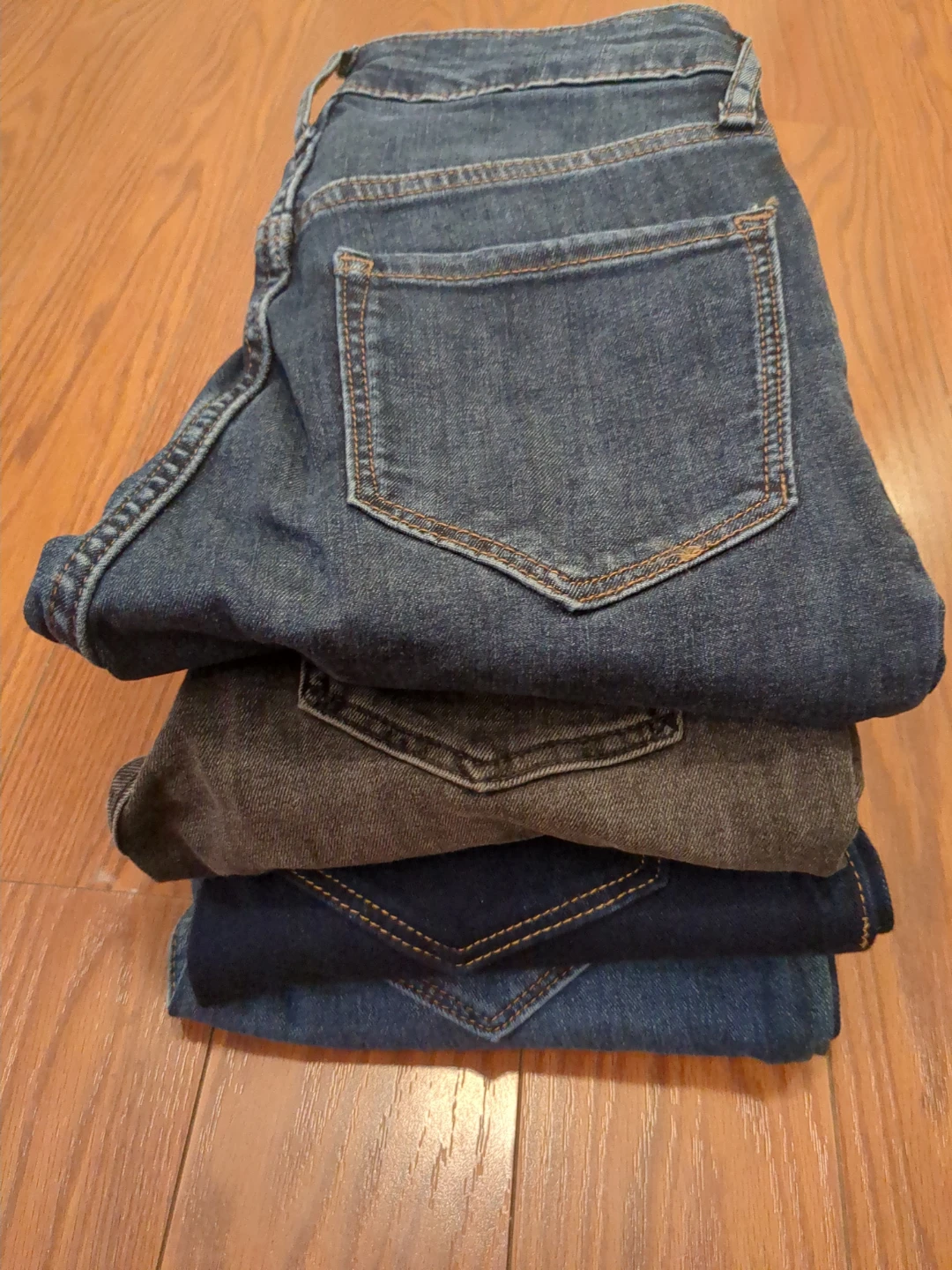 Assorted jeans bundle (four jeans)