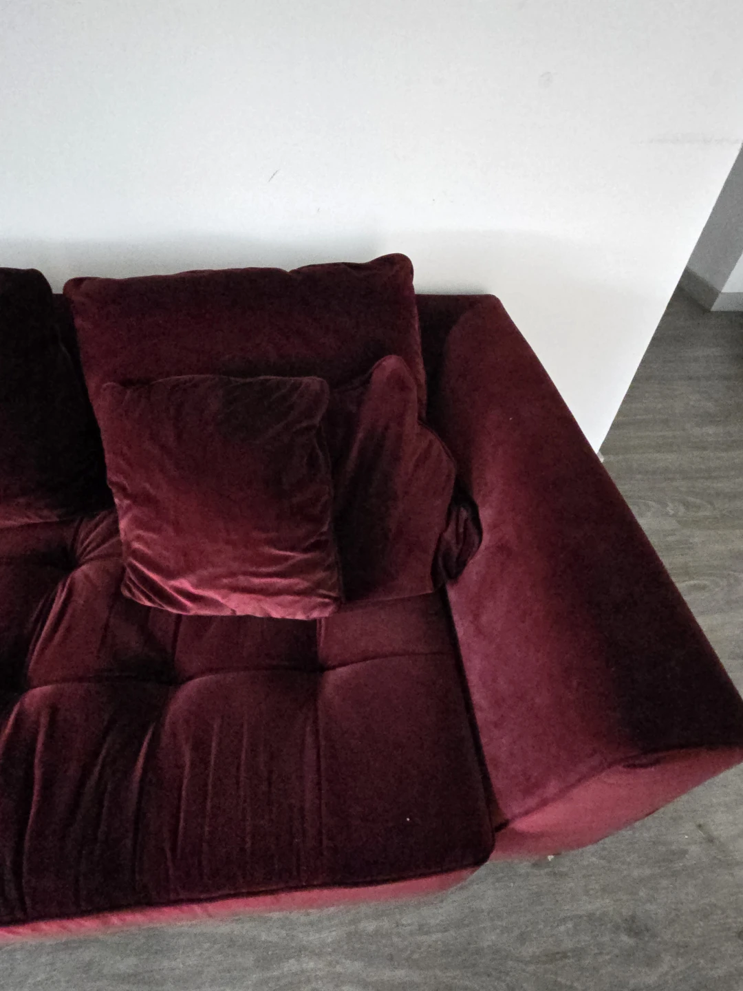Burgundy Velvet Tufted Sofa - photo 2