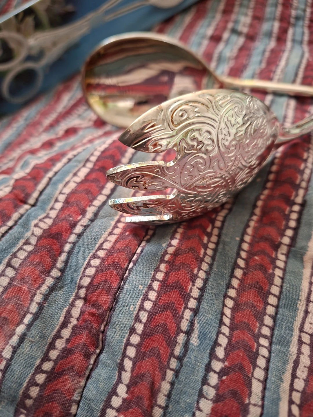 Silver-Plated Salad Serving Tongs - photo 3
