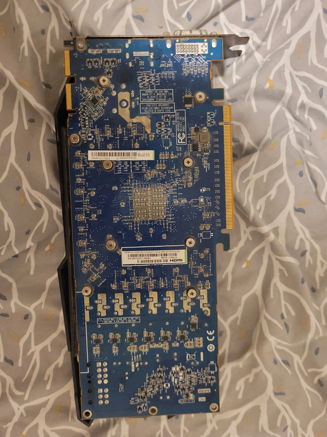 Sapphire HD 7950 Dual-X Graphics Card - photo 2