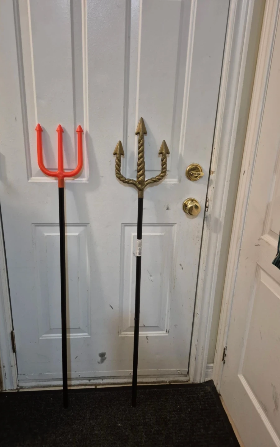 Costume Props: Devil Pitchfork and Trident - photo 2