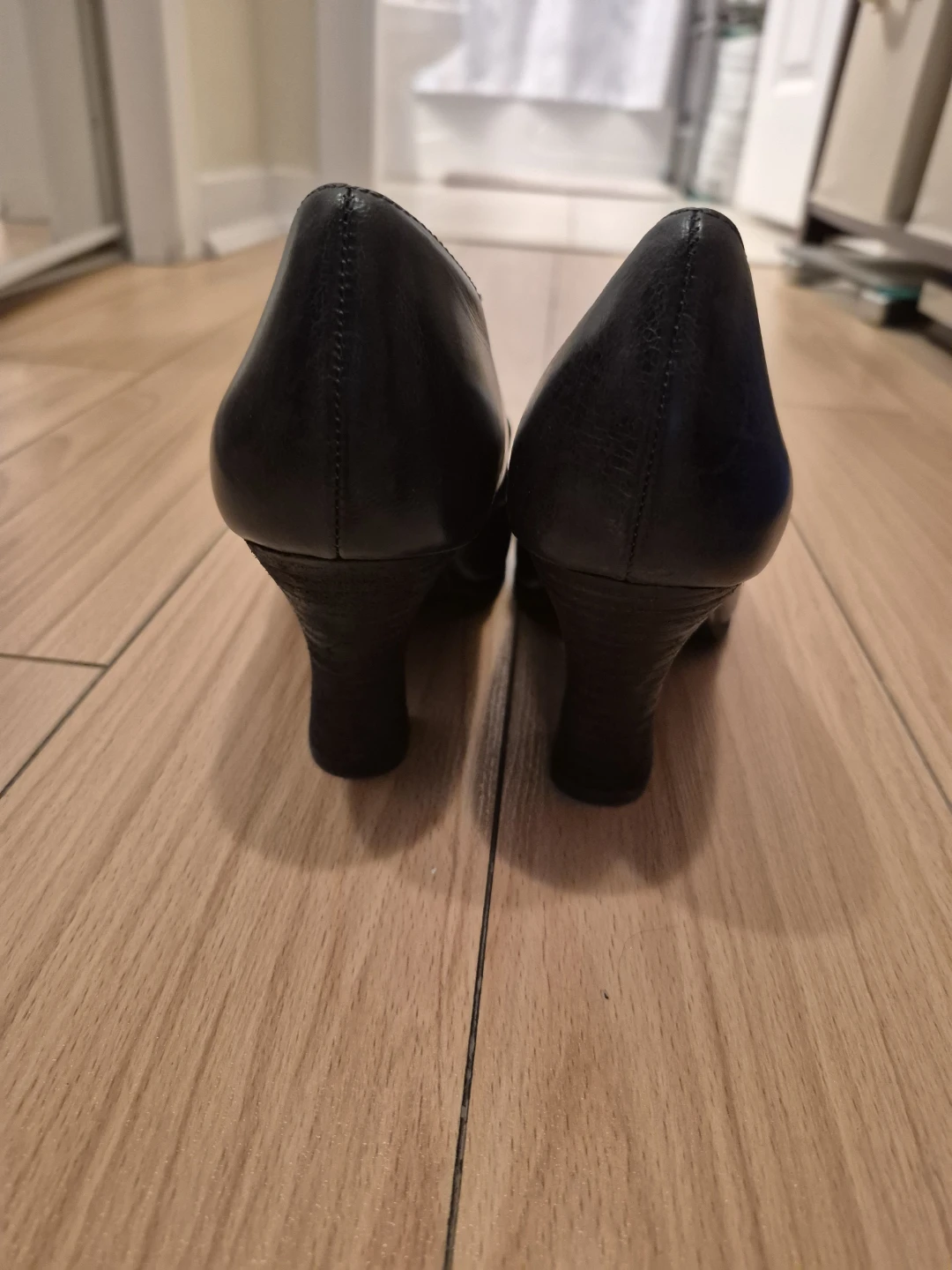 Miz Mooz Black Leather Heels - photo 2