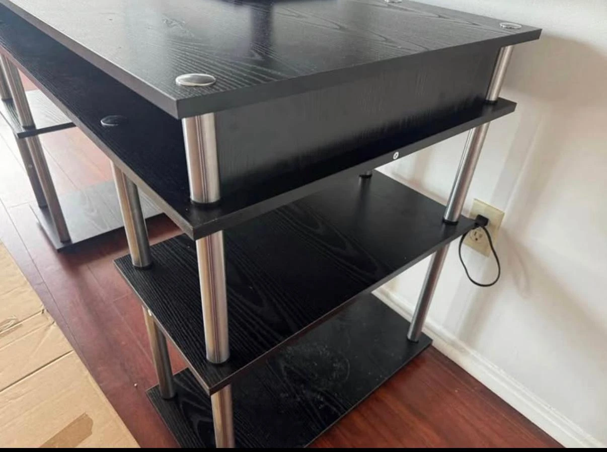 Table with shelf - photo 3