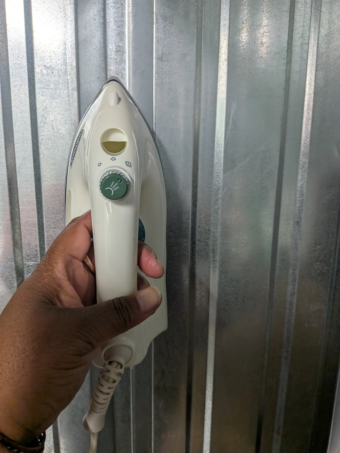 Traditions Steam Iron