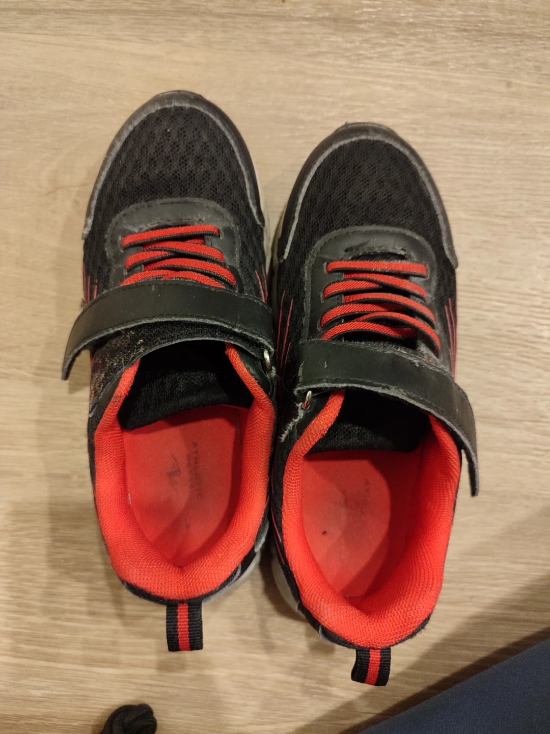 Athletic Works Children's Sneakers Size 1