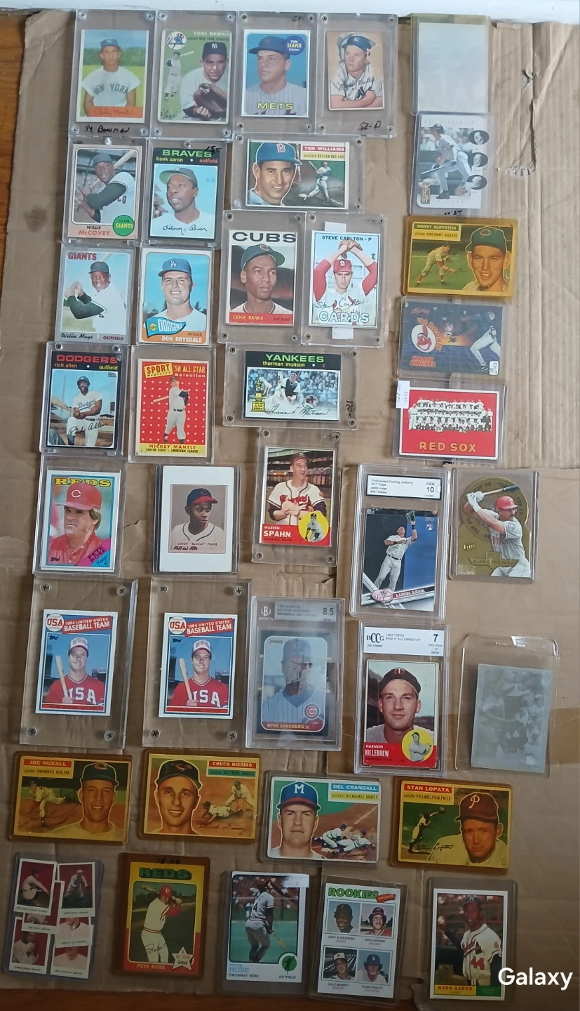 Pristine Vintage & Modern Era Baseball Card Collection - photo 2