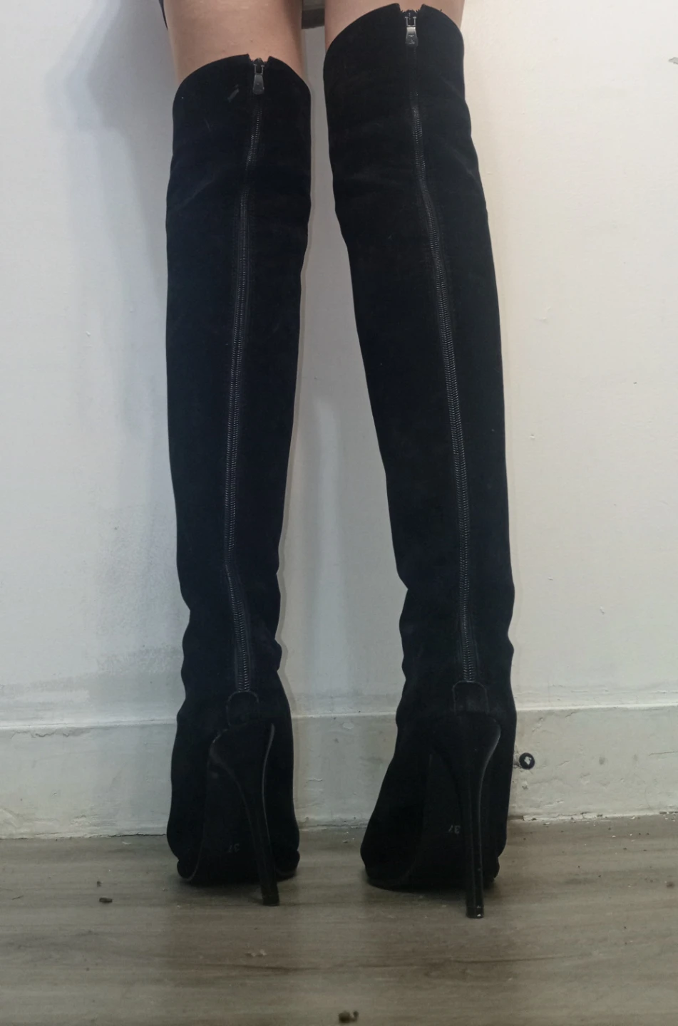 Black Lace-Up Thigh-High Open-Toe Boots - photo 3