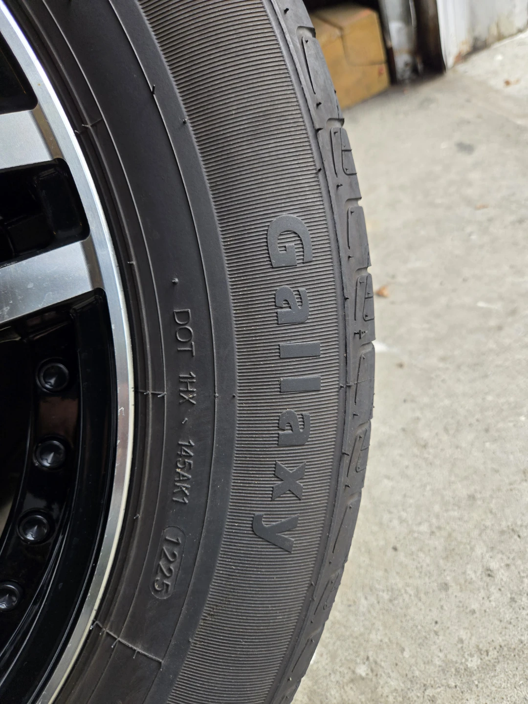 Set of 4 235/60R18 Tires with Alloy Wheels - photo 4