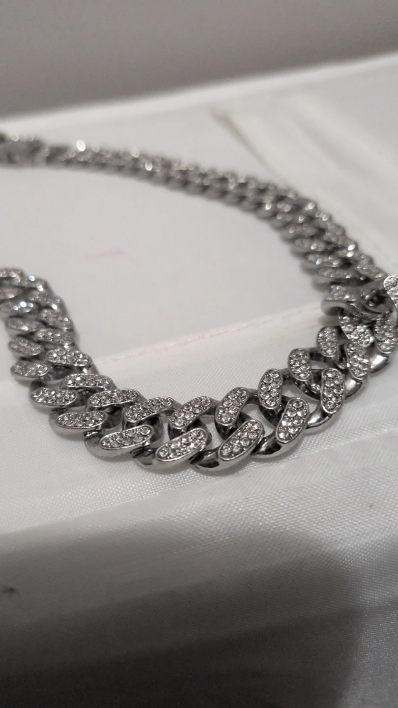 Silver-Tone Crystal Curb Chain Necklace - photo 4