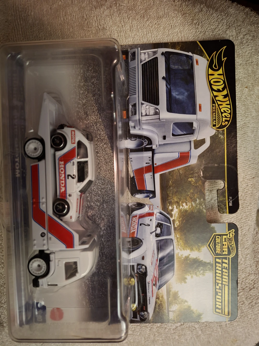 Hot Wheels Premium Honda Team Transport