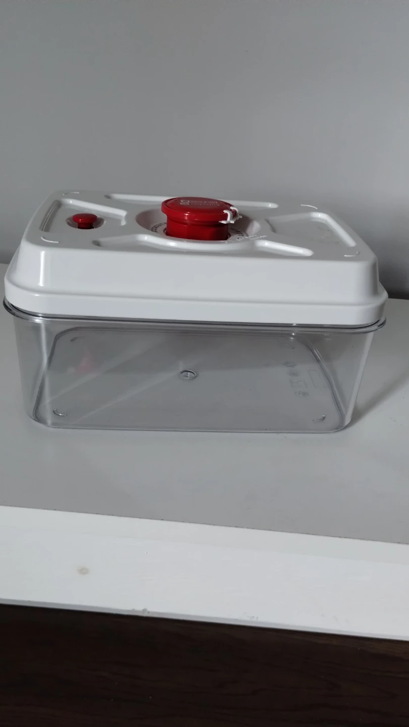Kuraidori Vac N Store Food Container