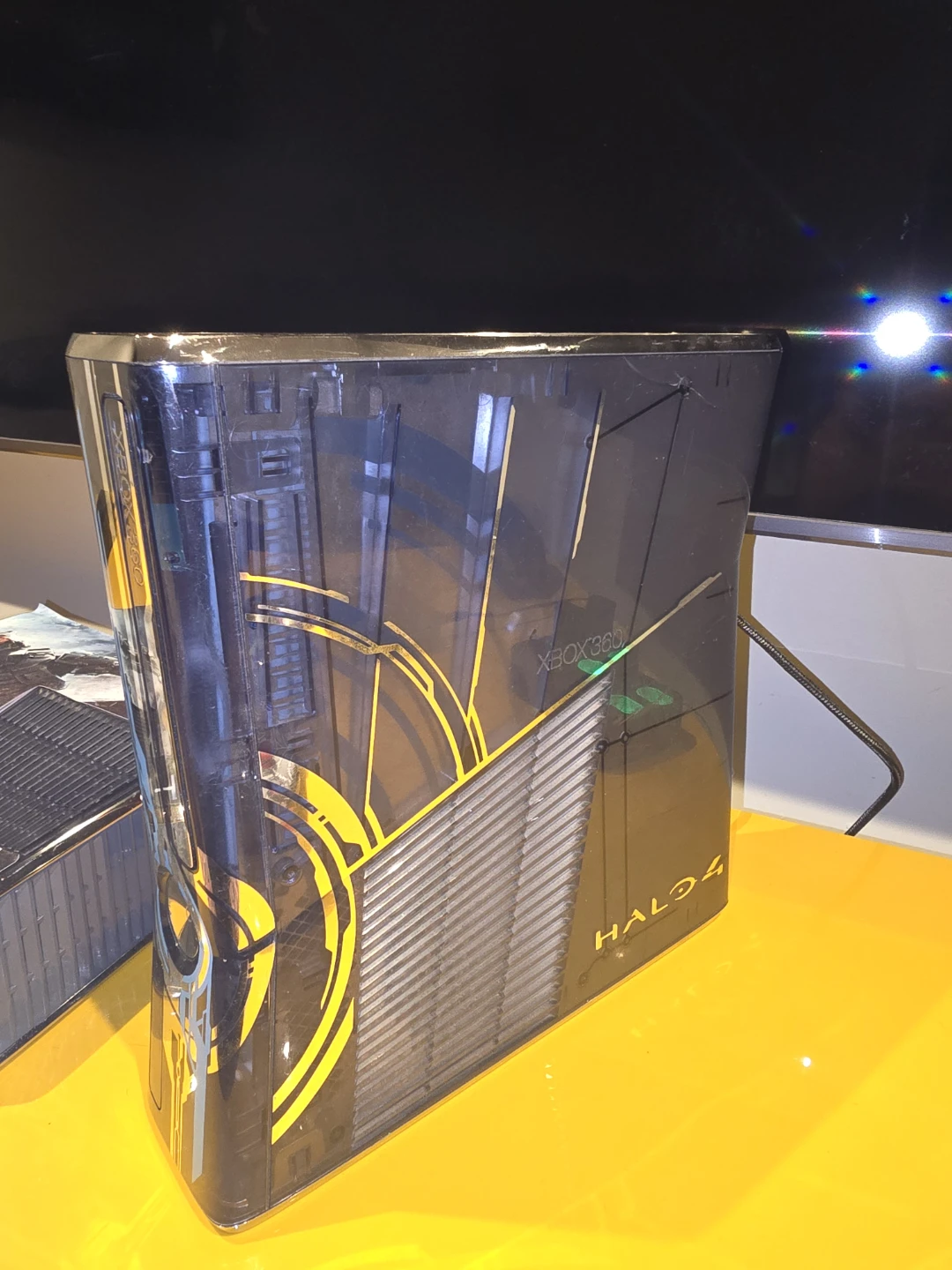 Xbox 360 Halo 4 Limited Edition Console - photo 3