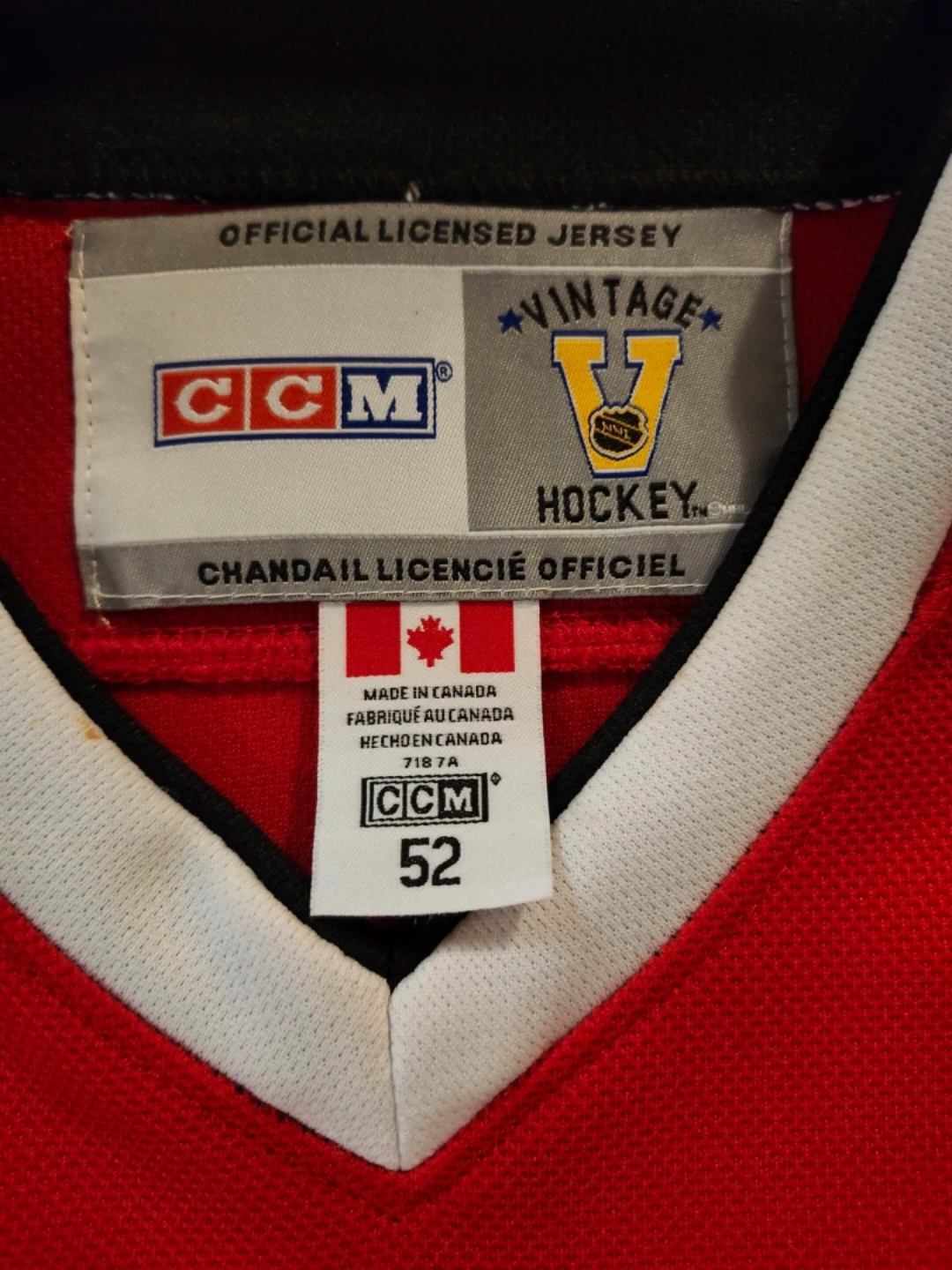 CCM Chicago Blackhawks Hull 9 Stanley Cup 2015 Jersey - photo 5