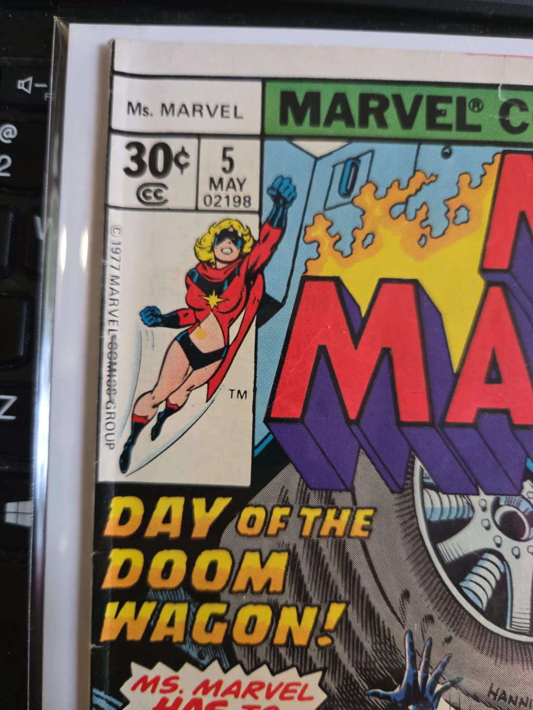 Ms. Marvel #5 May 1977 Comic Book - photo 2