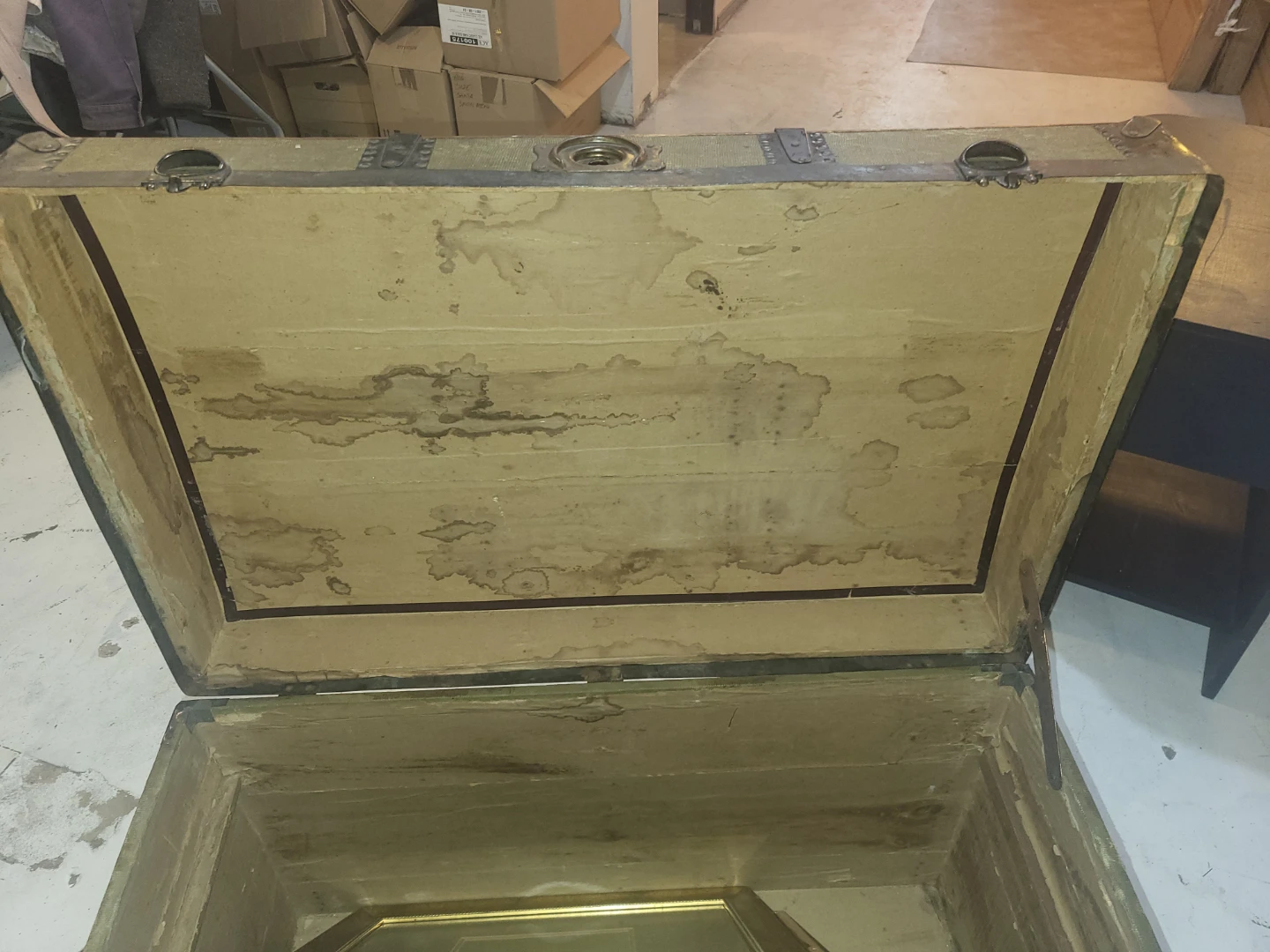 Vintage H. Hyodo Wooden Storage Trunk - photo 2