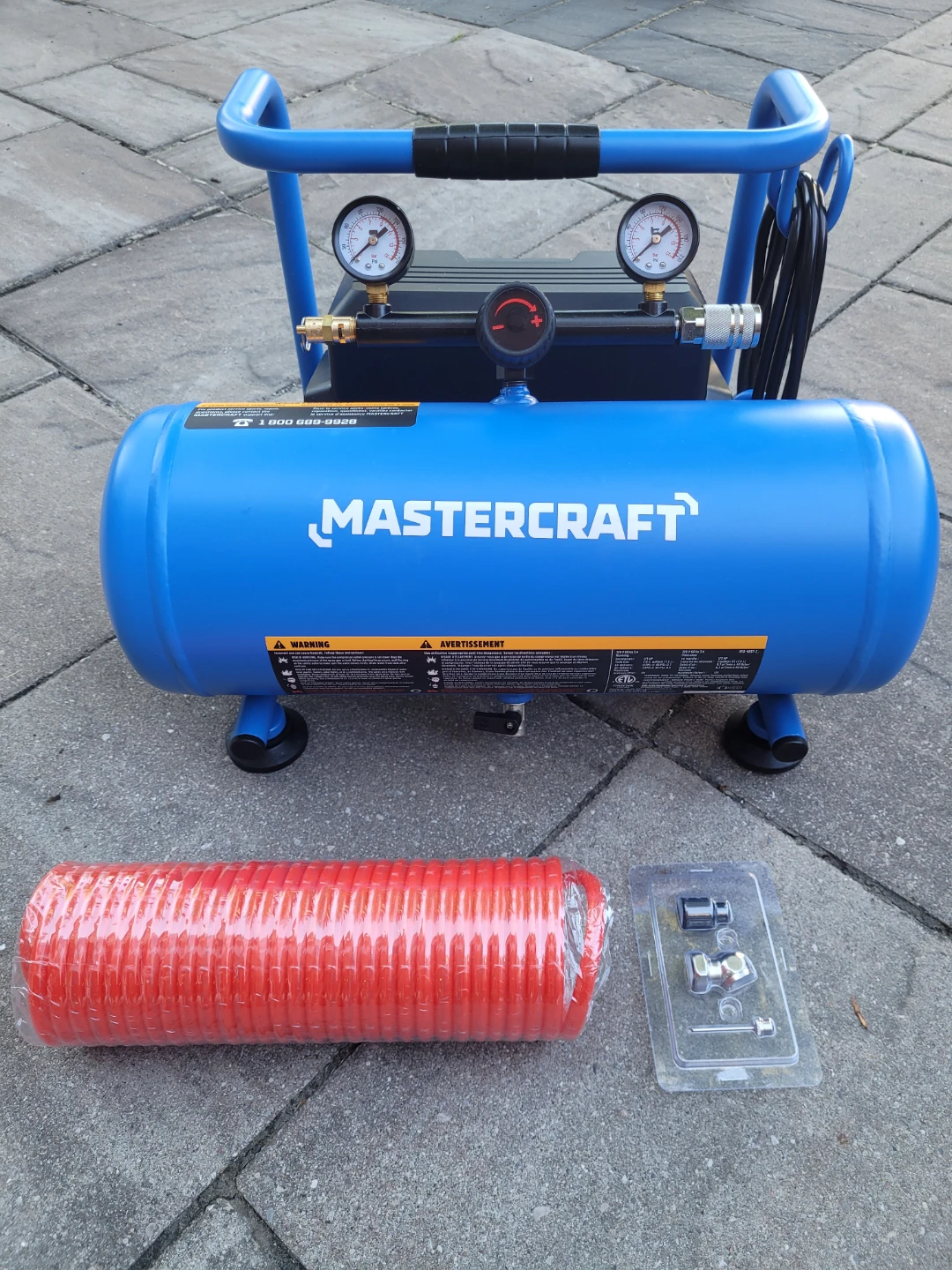 Mastercraft 2-Gallon Portable Air Compressor Kit