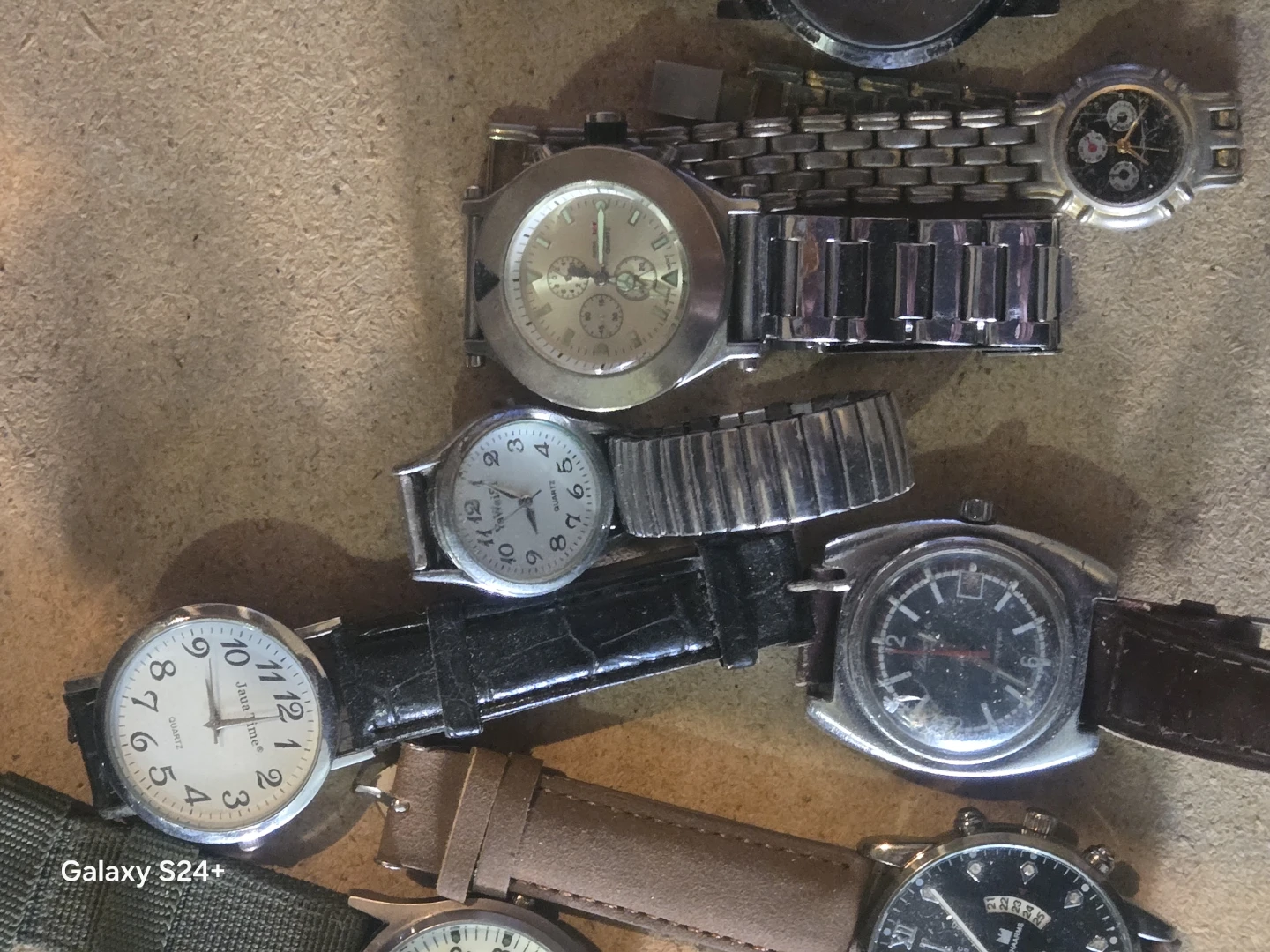Collection of Assorted Quartz Wristwatches - photo 5