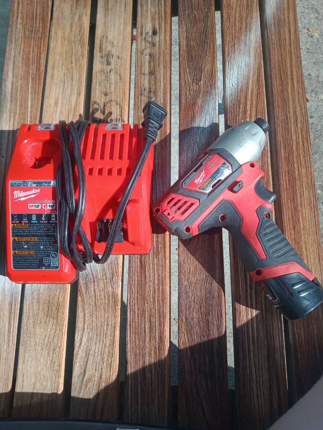 Milwaukee M12 Impact Driver with Charger