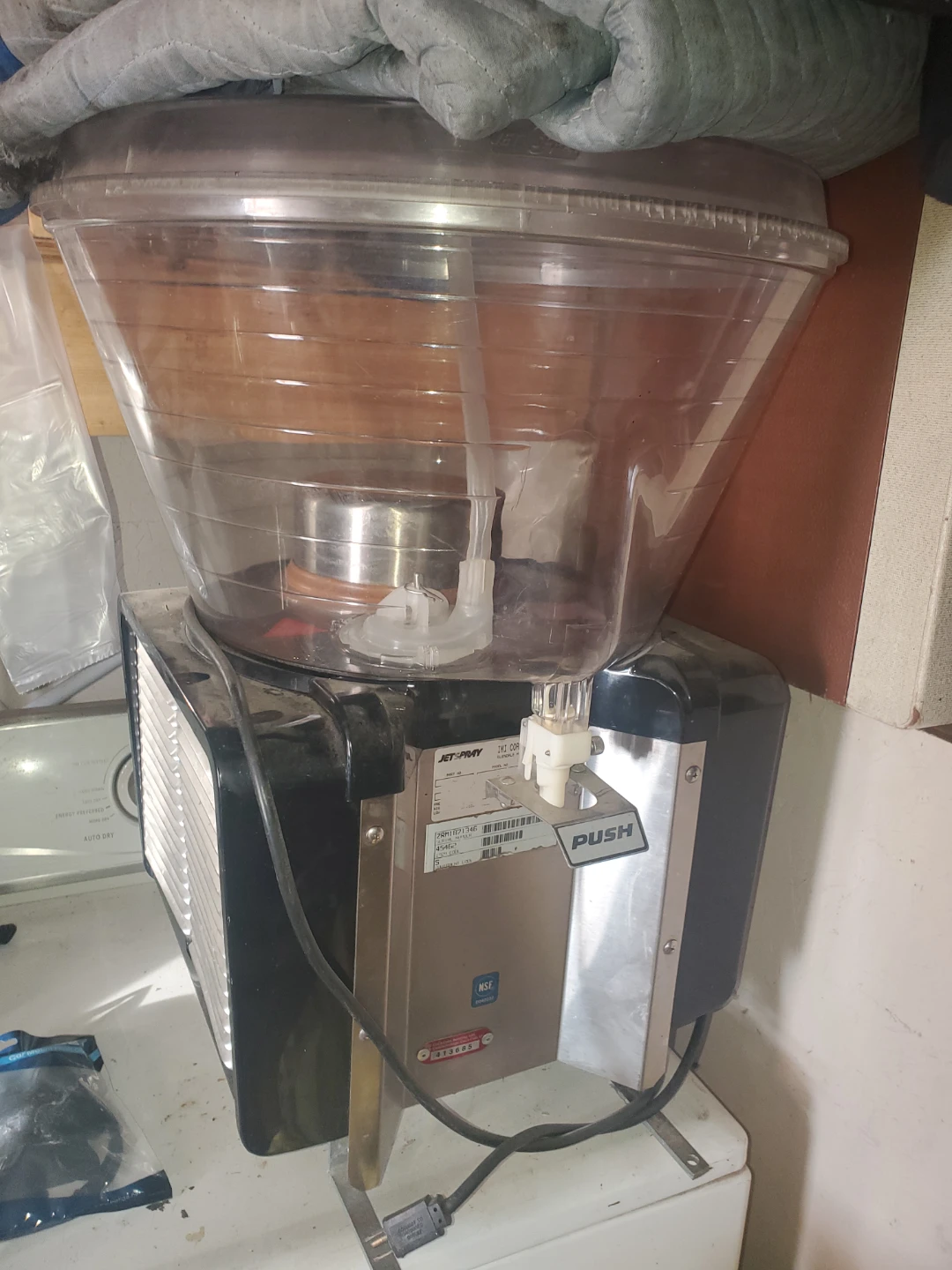 Jet Spray Beverage Dispenser