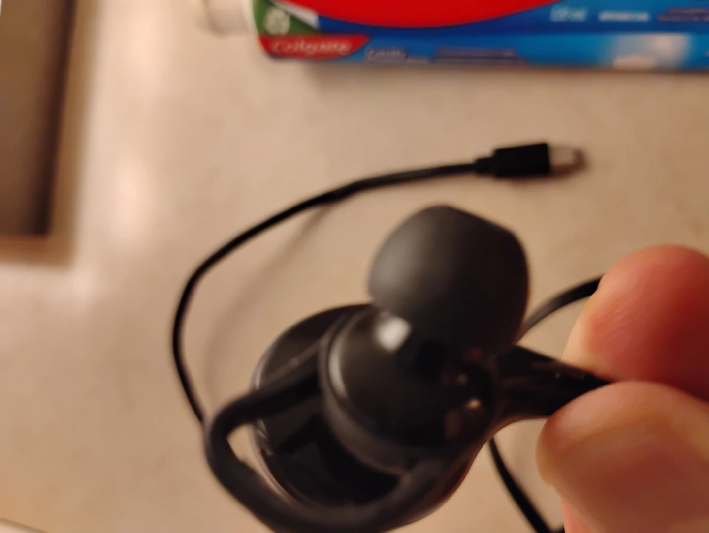 Black Bluetooth Wireless Earbuds & cord - photo 5