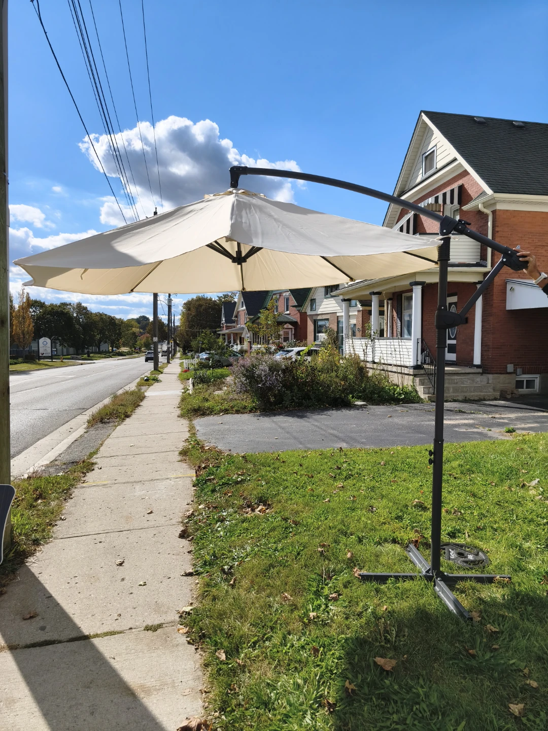 Beige Cantilever 9' Patio Umbrella