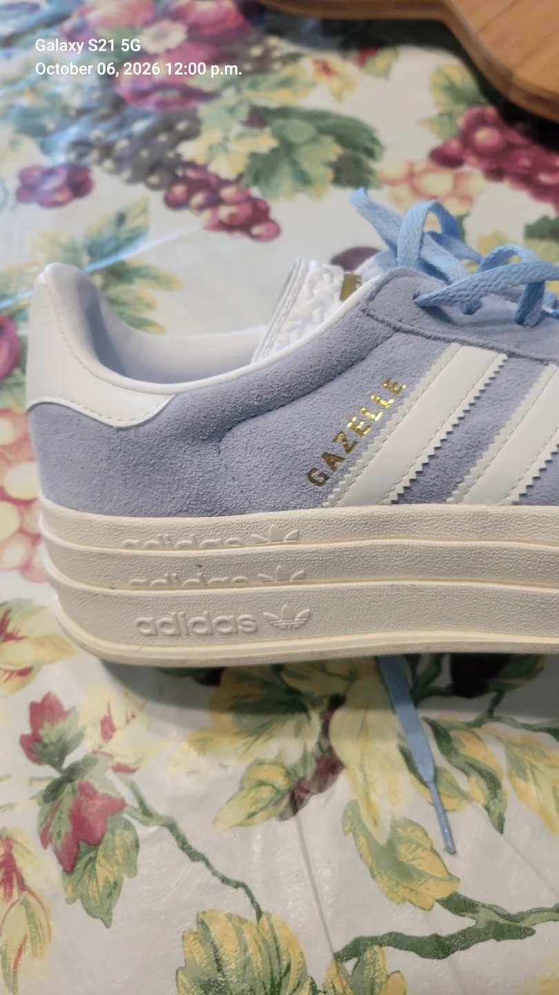 Ladies addidas running shoes