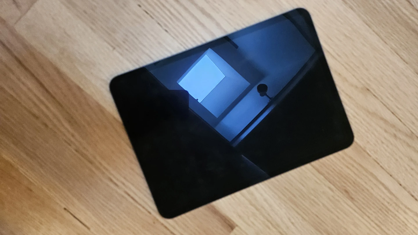 Apple iPad Pro 11-inch (M4) with Green Cover - photo 2