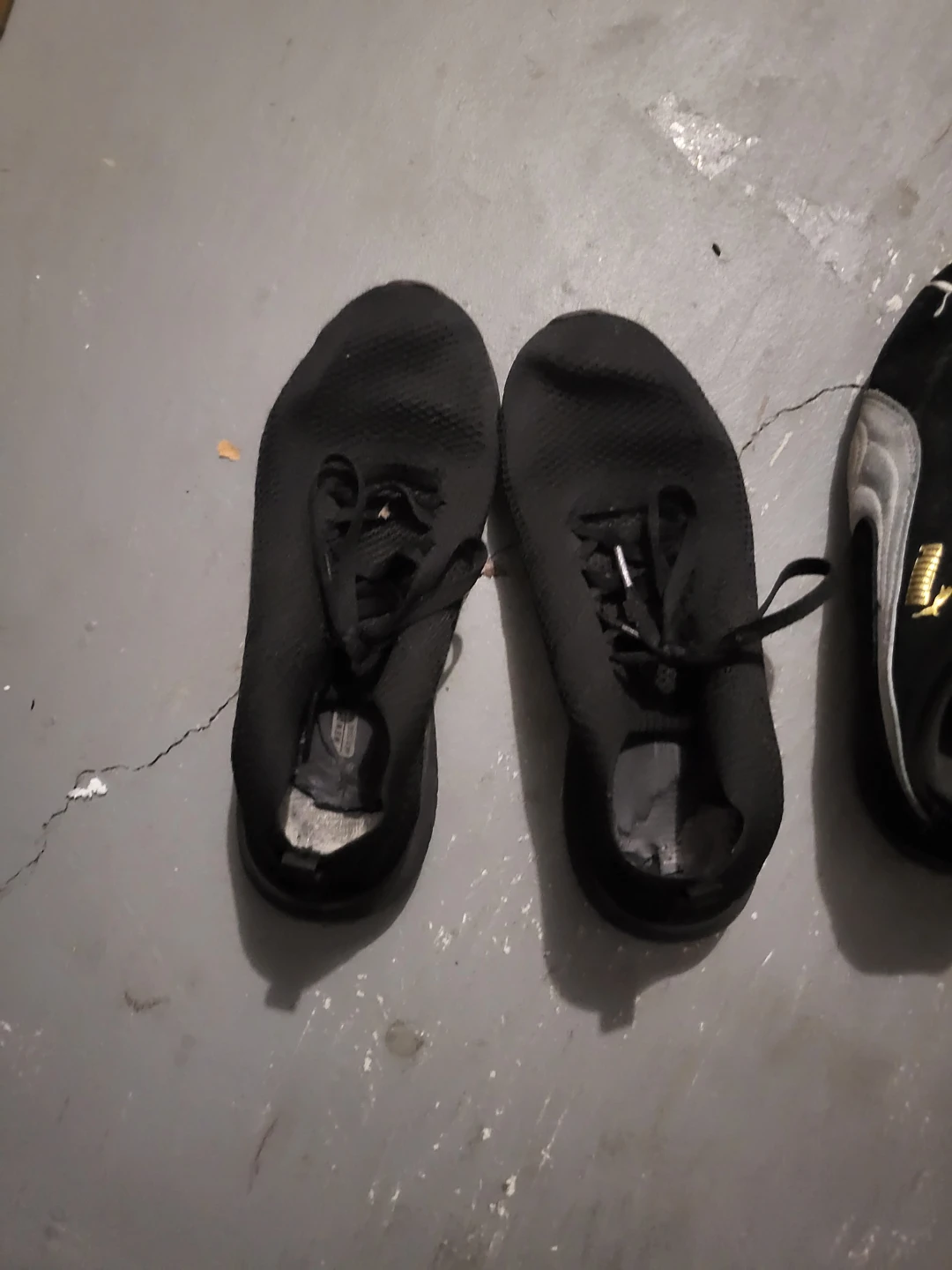 Two Pairs of Puma Sneakers - photo 3