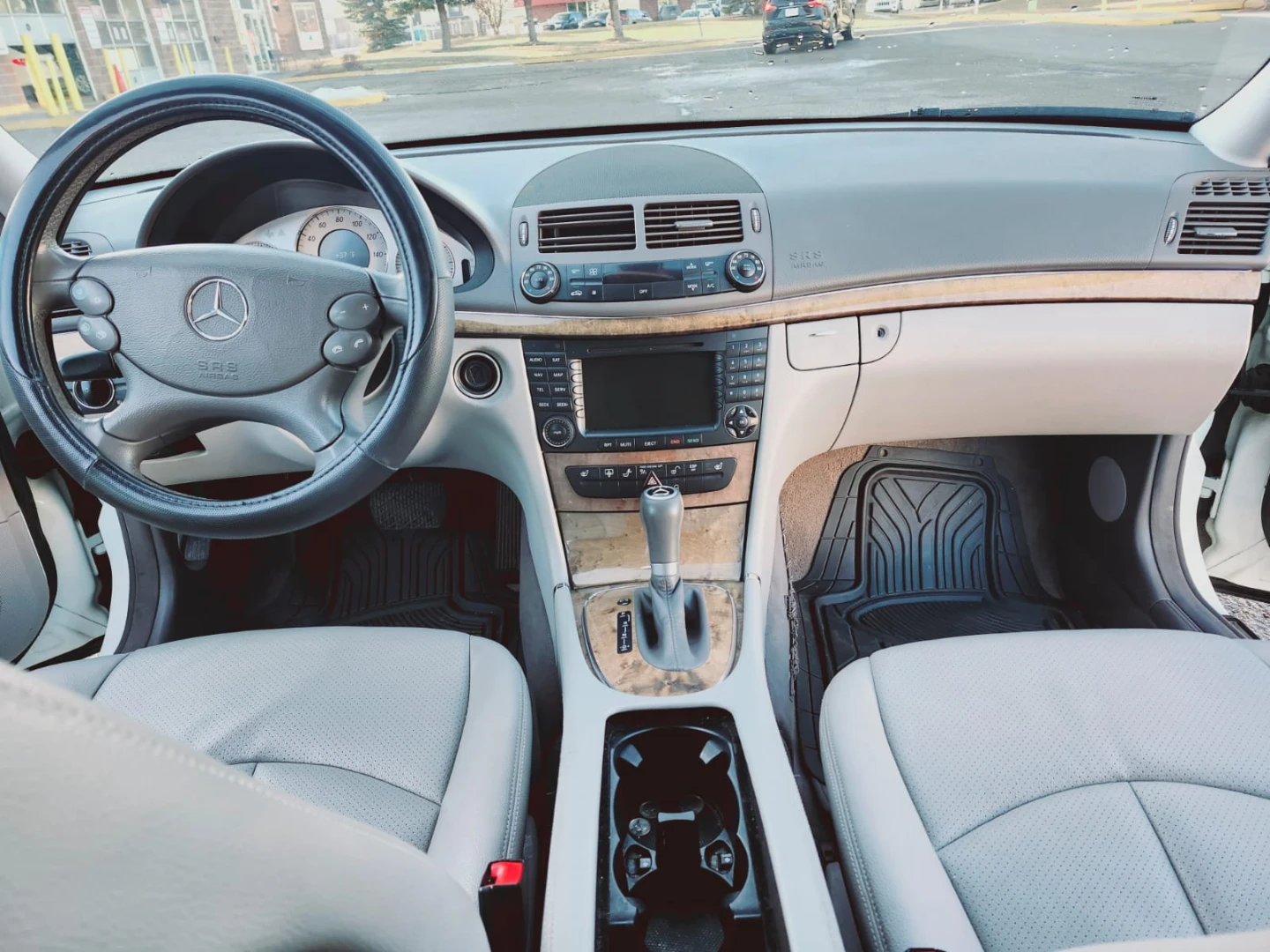 Mercedes-Benz E350 2008 - photo 5
