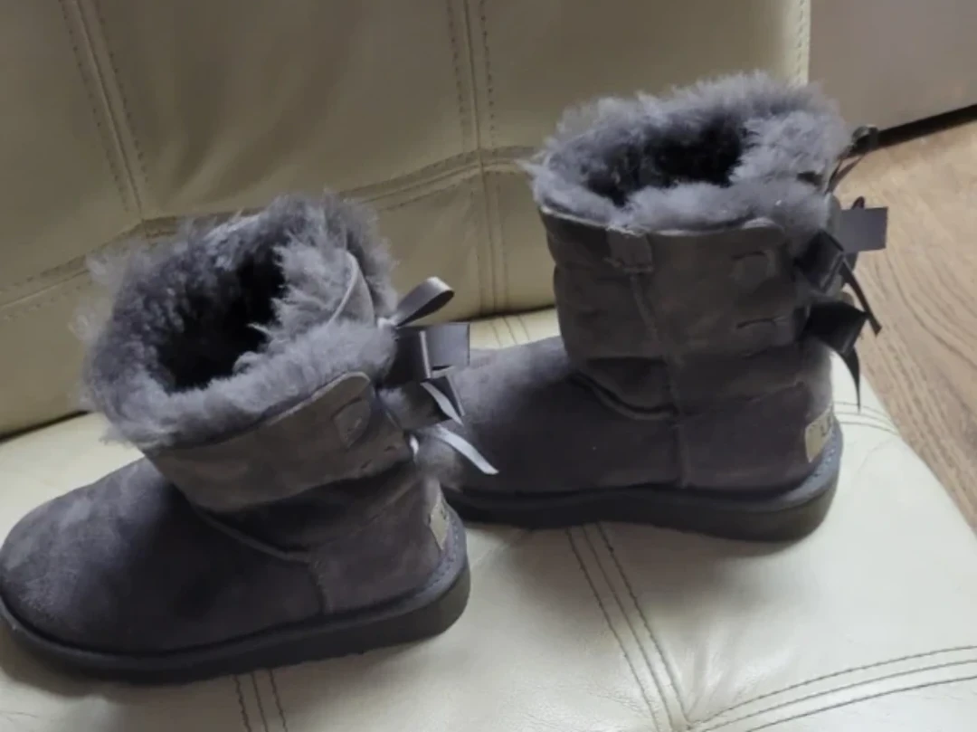 UGG Grey Bailey  bow  Boots sz 11 - photo 5