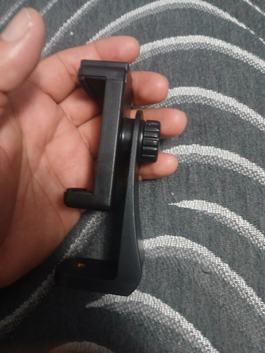 Universal Smartphone Tripod Mount Holder - photo 2