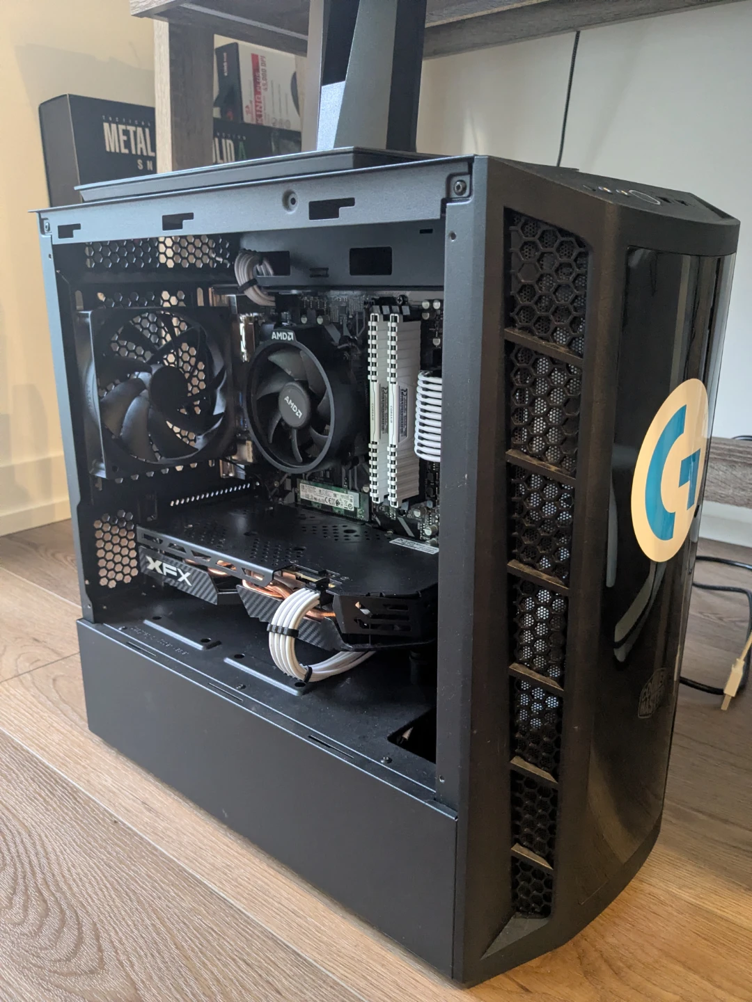 Custom Gaming PC with AMD Ryzen 5 3600