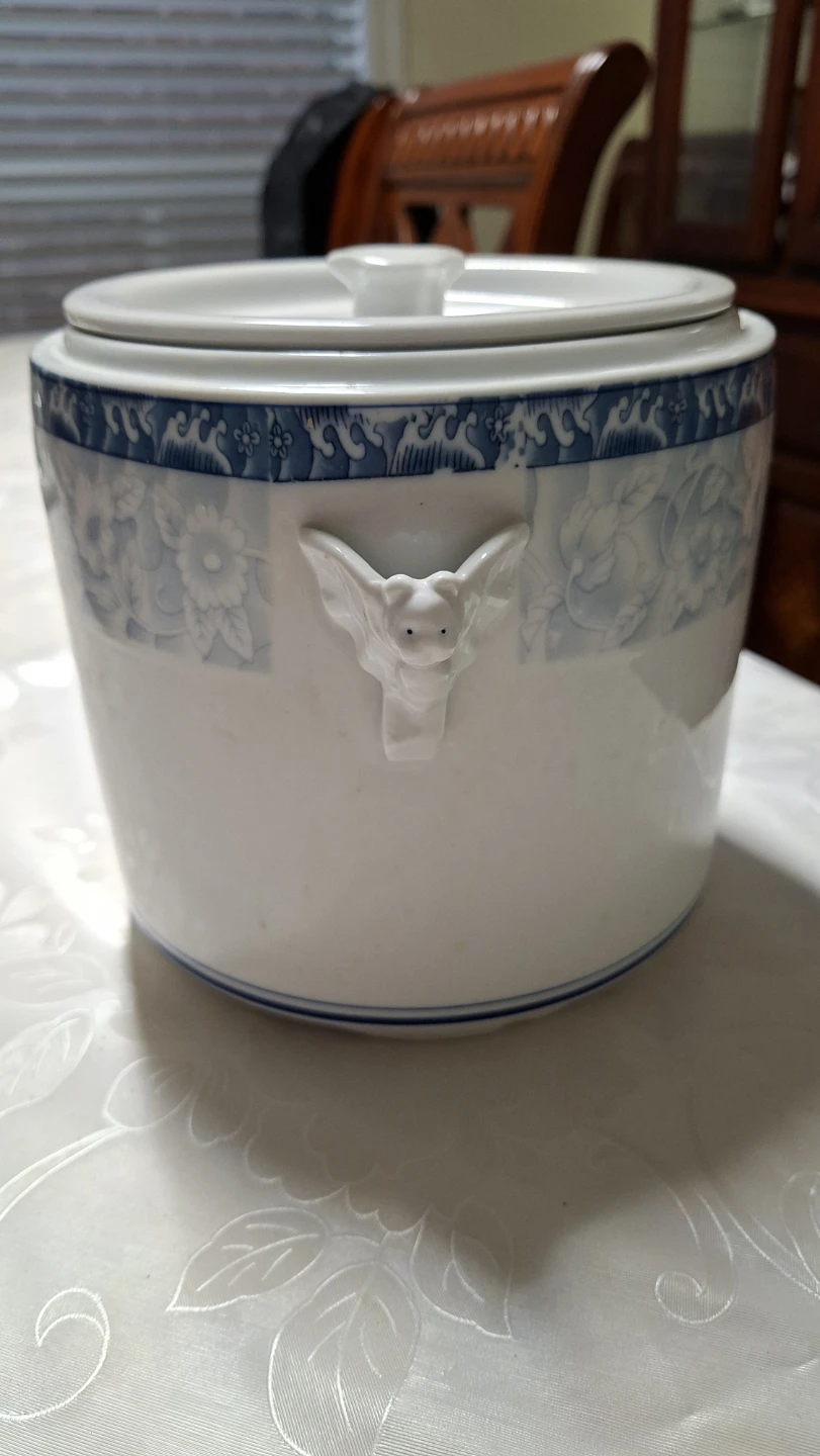 Large Ceramic jar with blue floral pattern - photo 2