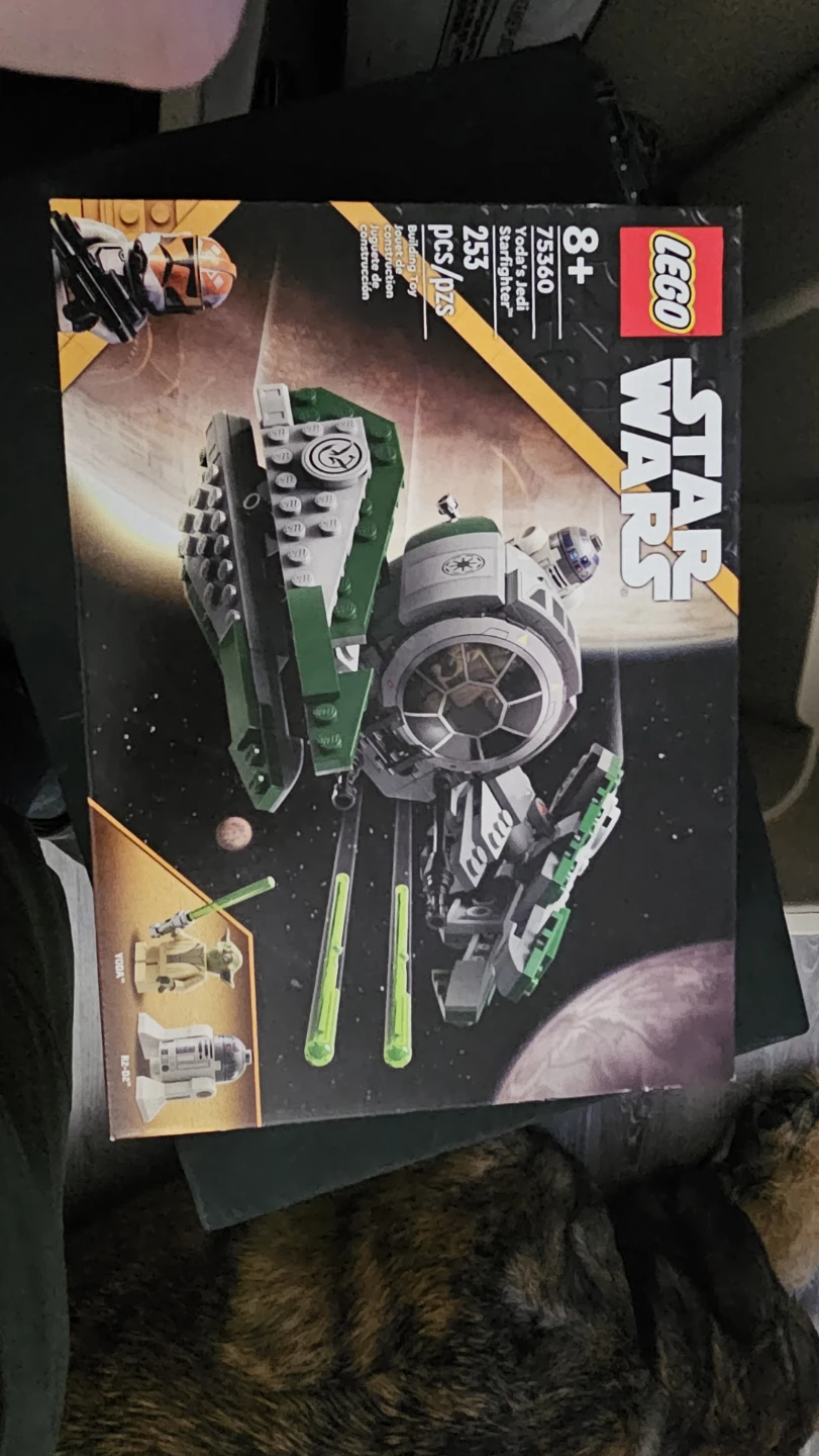 LEGO Star Wars Yoda's Jedi Starfighter (75360)