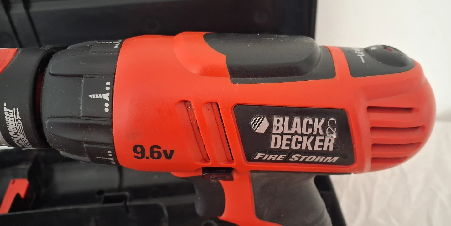 Black & Decker Fire Storm 9.6v Cordless Drill - photo 4