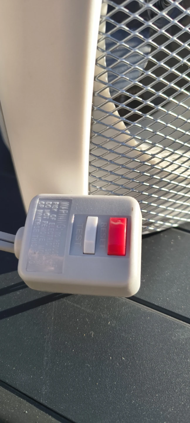 Sunbeam Digital Space Heater - photo 2