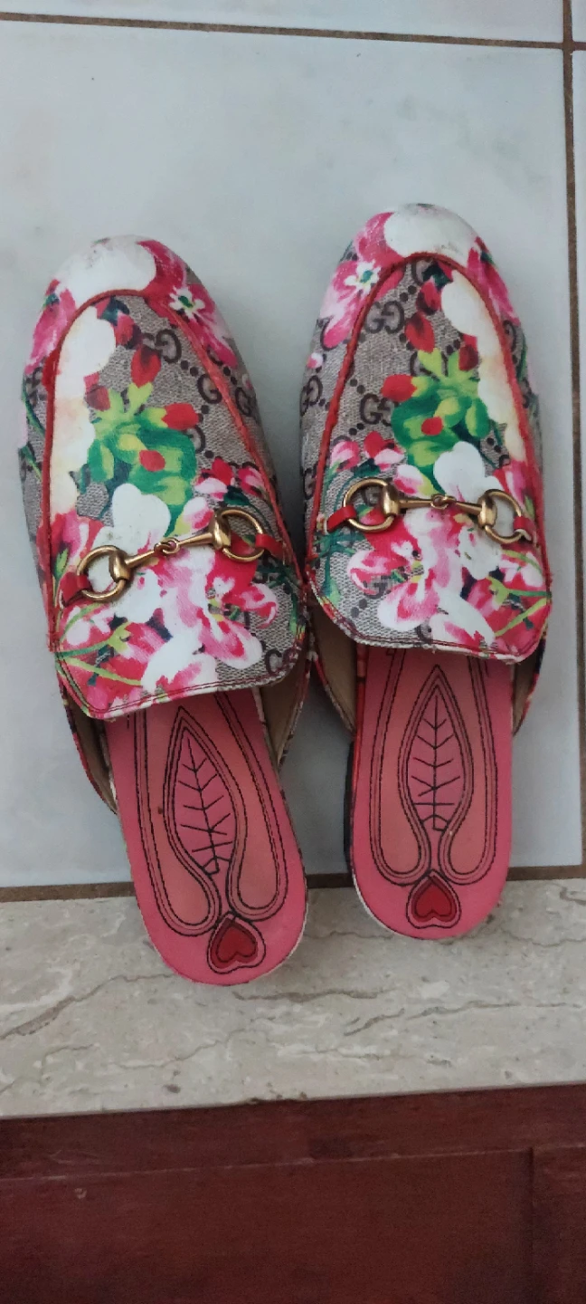Gucci Floral Print Princetown Mules