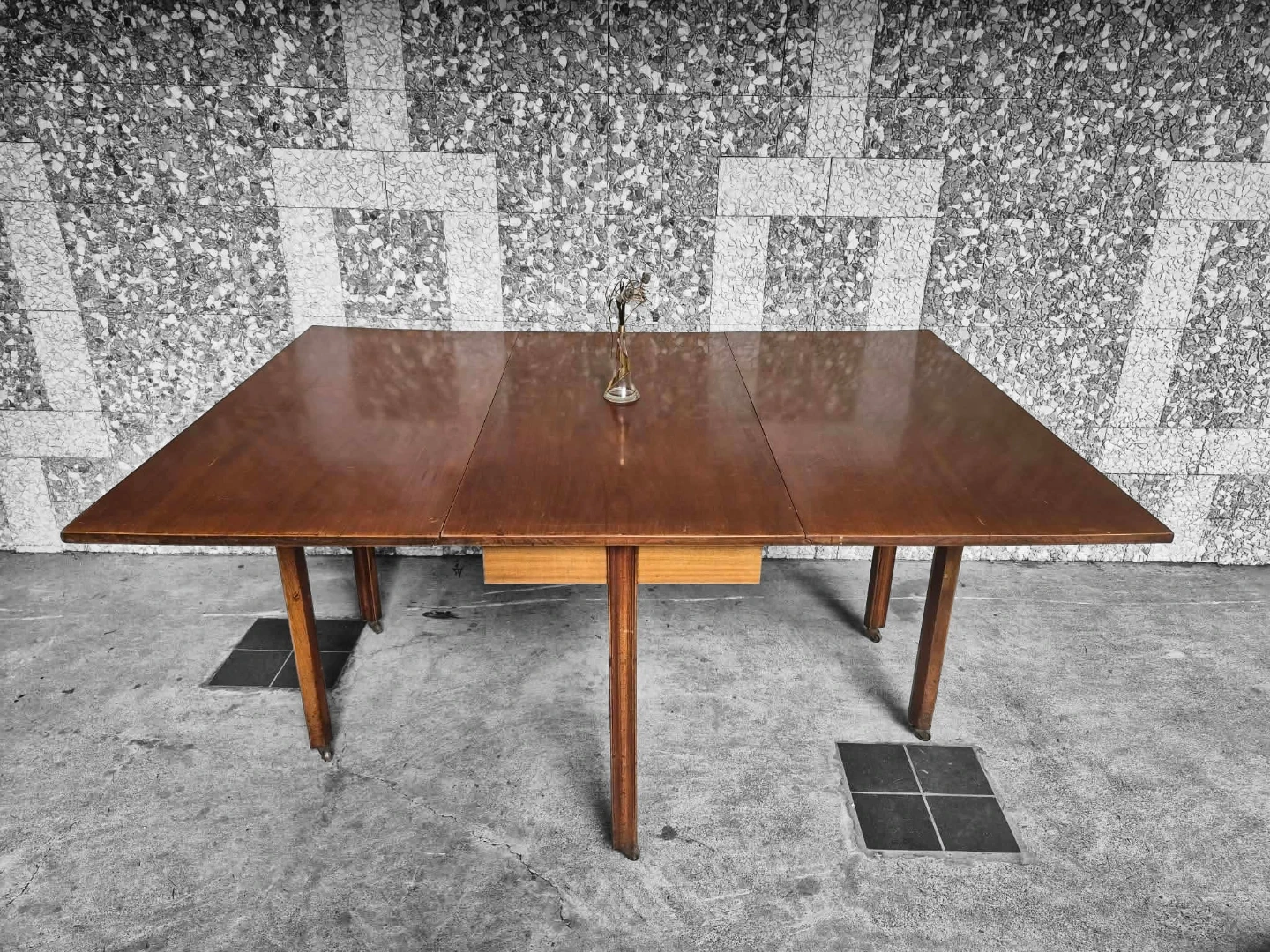 MCM Vintage Walnut Extendable Dining Table - photo 3