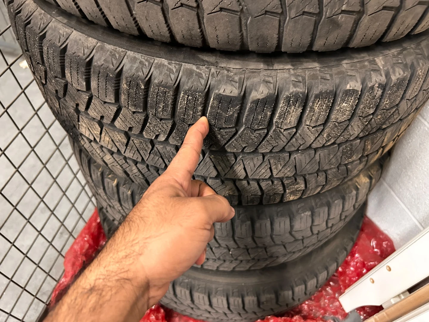 Set of 4 Blizzak WS90 Winter Tires 215/55R17 - photo 4