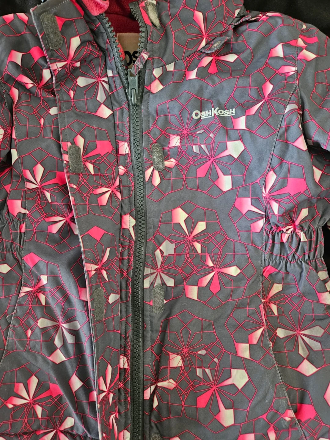 OshKosh B'gosh Winter Coat Size 5 - photo 3