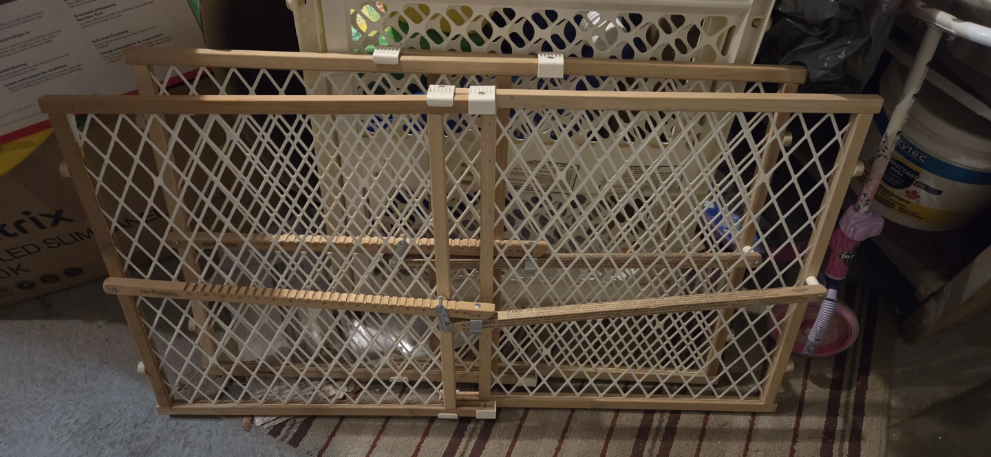 North States wooden baby gate - photo 2