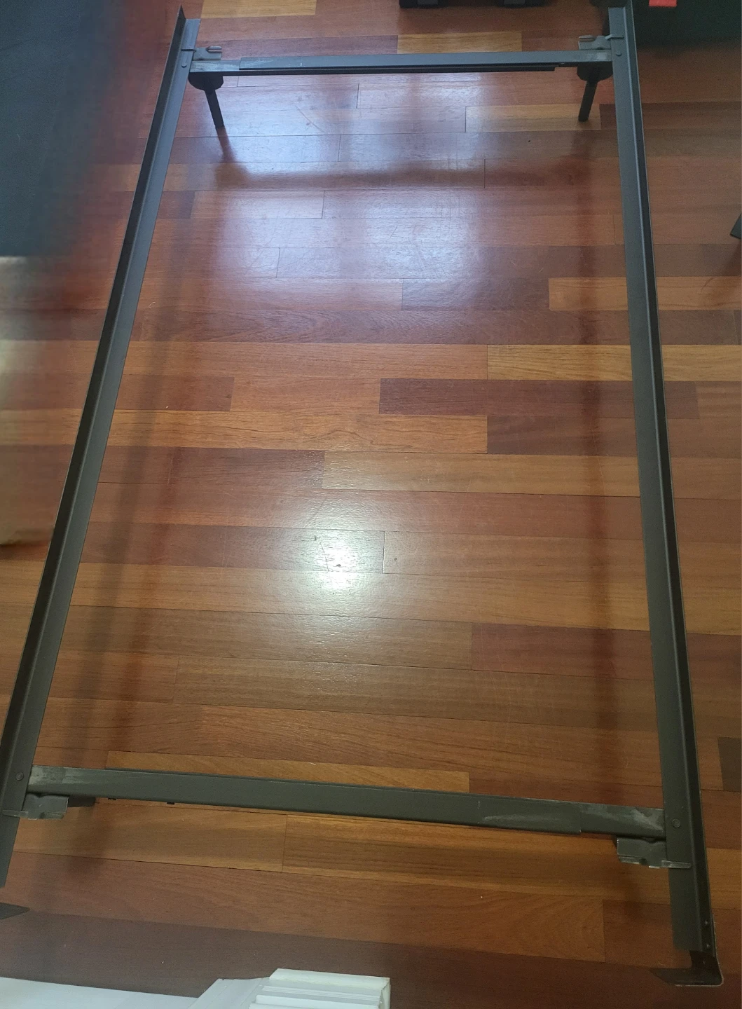 Adjustable Metal Bed Frame – Twin / Full Size - photo 2