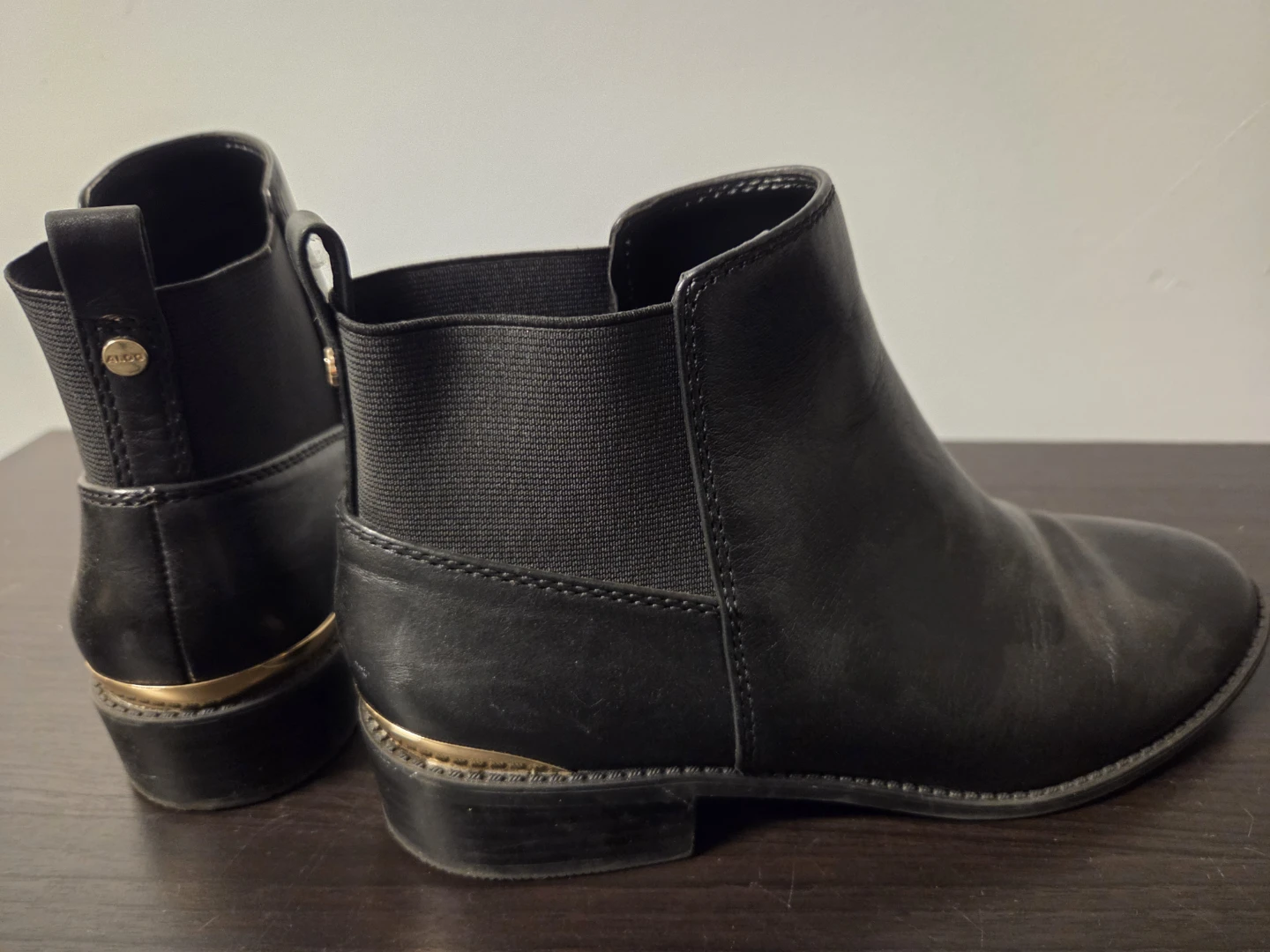 Aldo Black Chelsea Boots Size 7.5